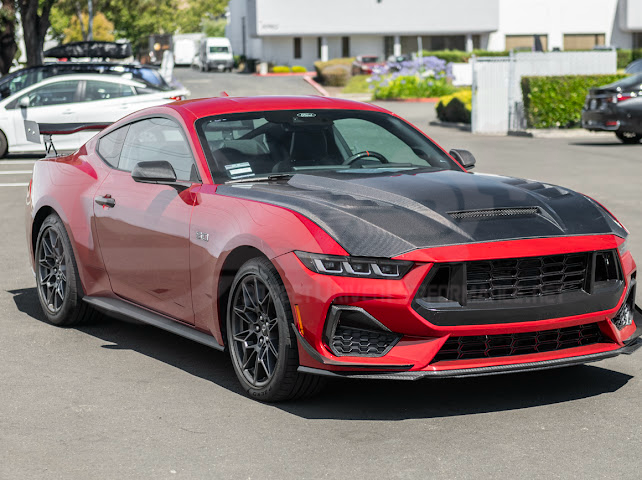 2024-Up Ford Mustang S650 | Terminator Style CARBON FIBER Front Vented Hood